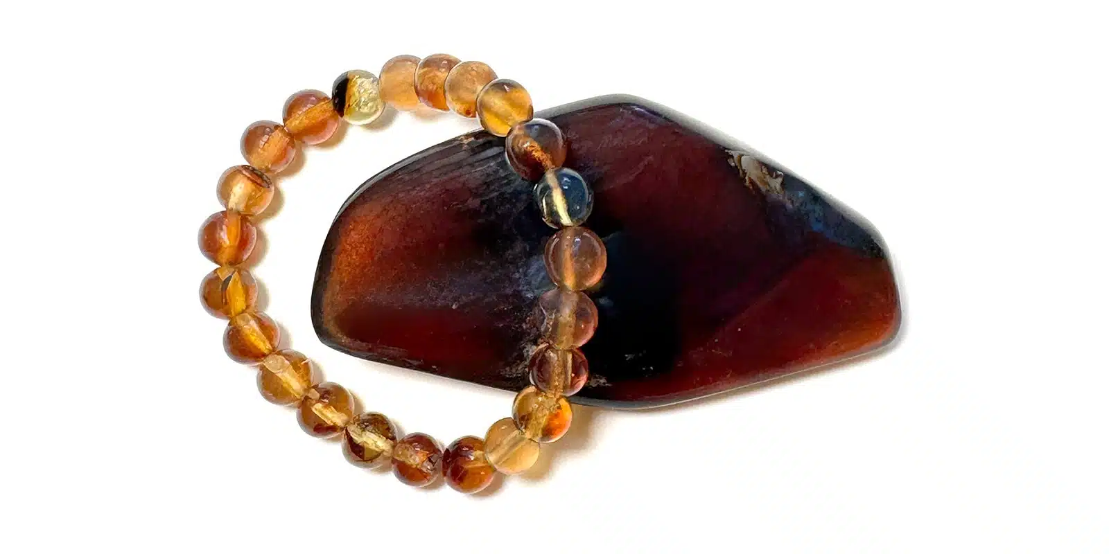 Armband mit Kraftstein-Perlen aus Sumatra-Bernstein