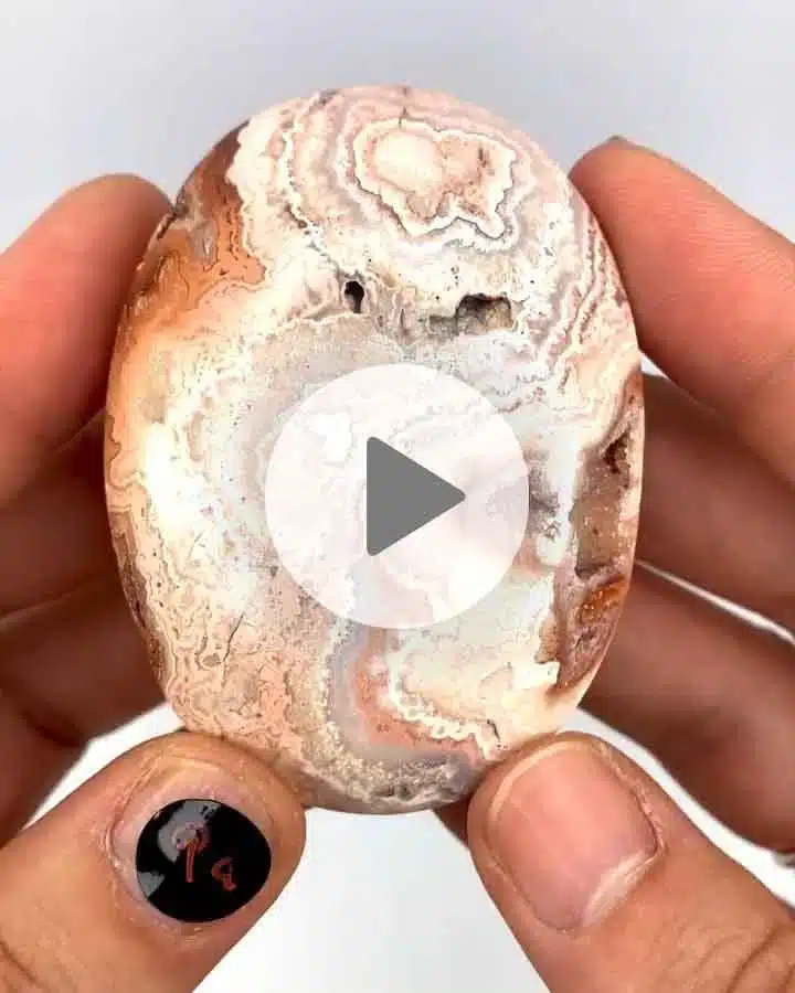 Buntgebaenderter-Achat-Handschmeichler-9a