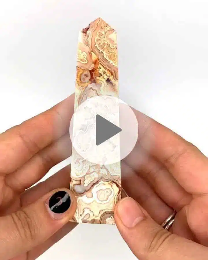 Buntgebaenderter-Achat-Turm-3