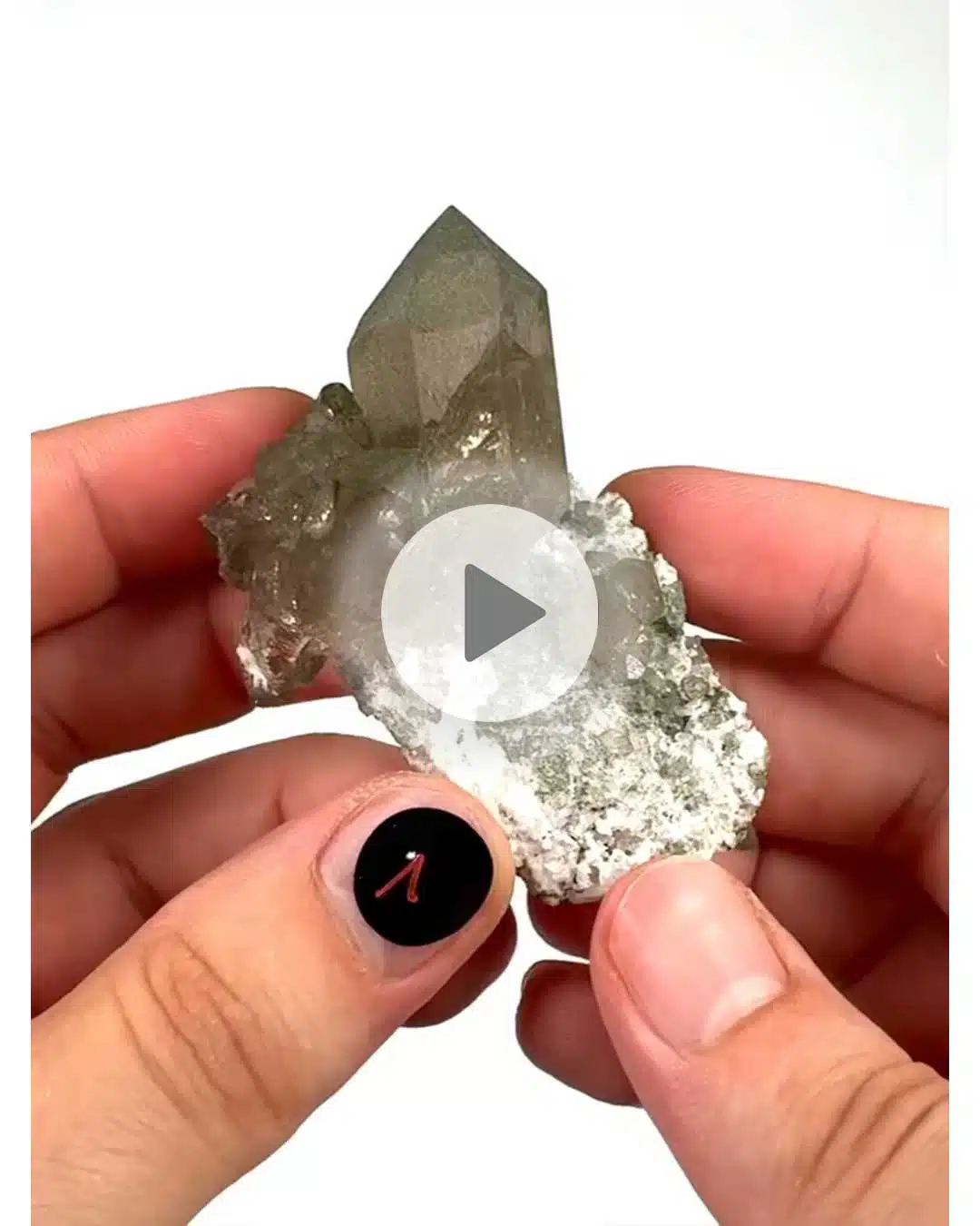 Einzelstueck-Bergkristall-Chlorit-Mont-Blanc-1