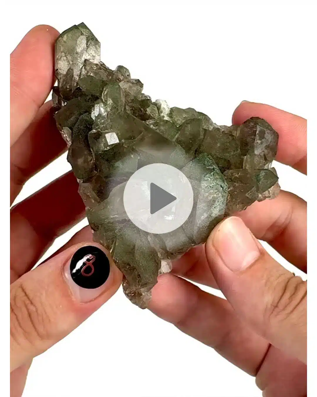 Einzelstueck-Bergkristall-Chlorit-Mont-Blanc-8