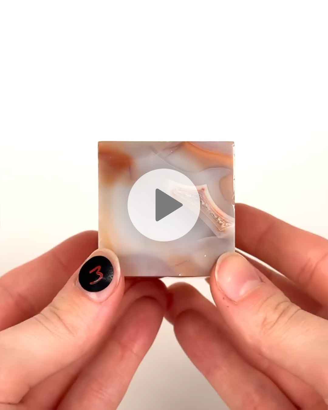 Einzelstueck-Karneol-Wuerfel-3