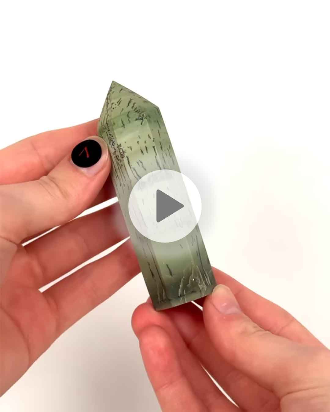 Einzelstueck-Landschafts-Rhyolith-Turm-1