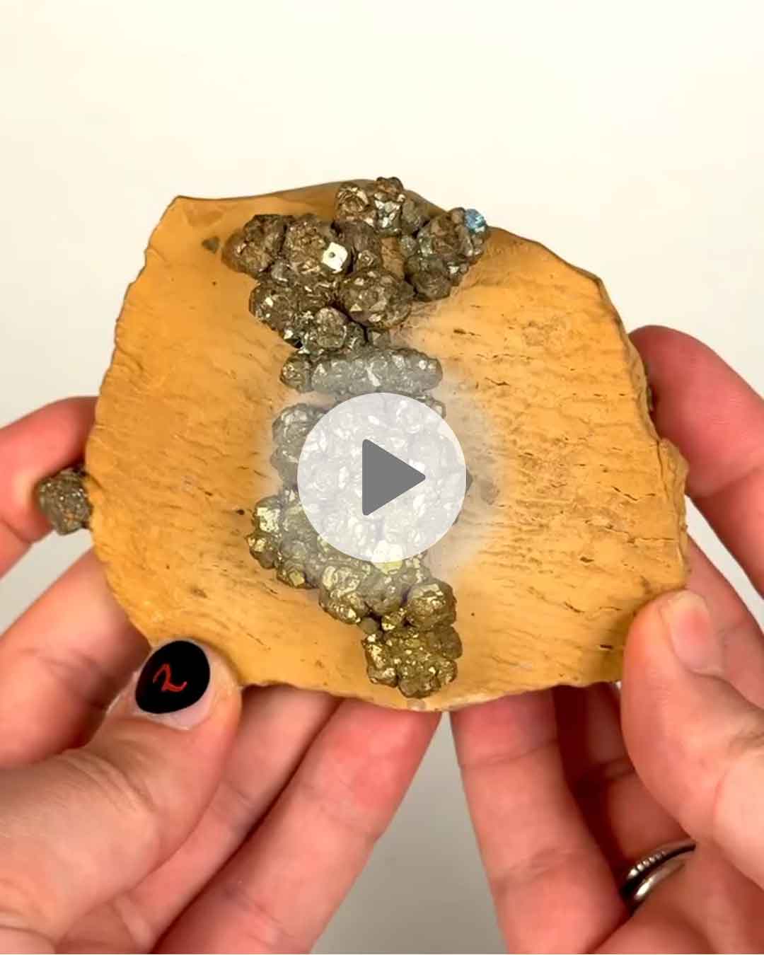 Einzelstueck-Regenbogen-Pyrit-Pakistan-2