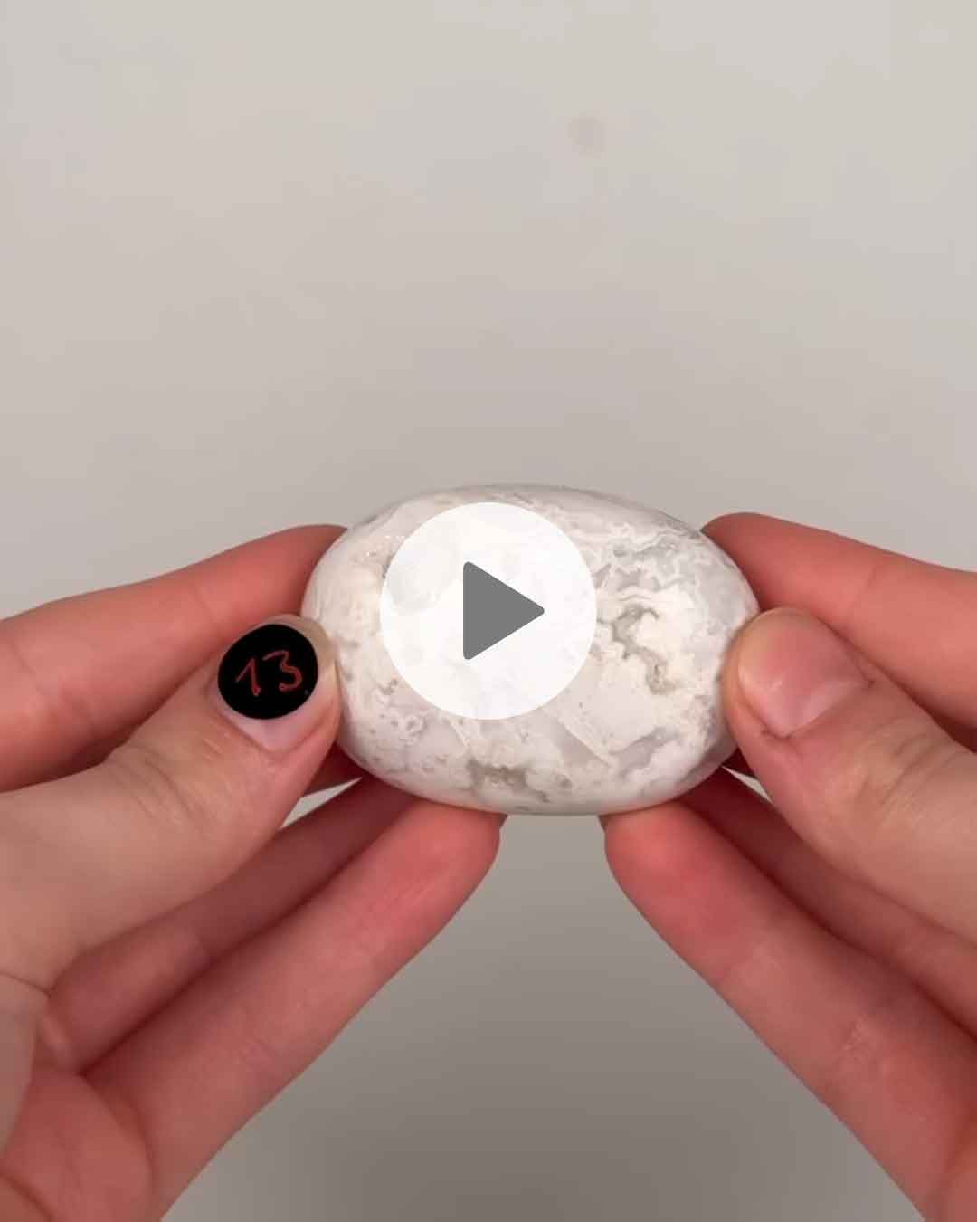 Einzelstueck-weisser-Crazy-Lace-Achat-Handschmeichler-13