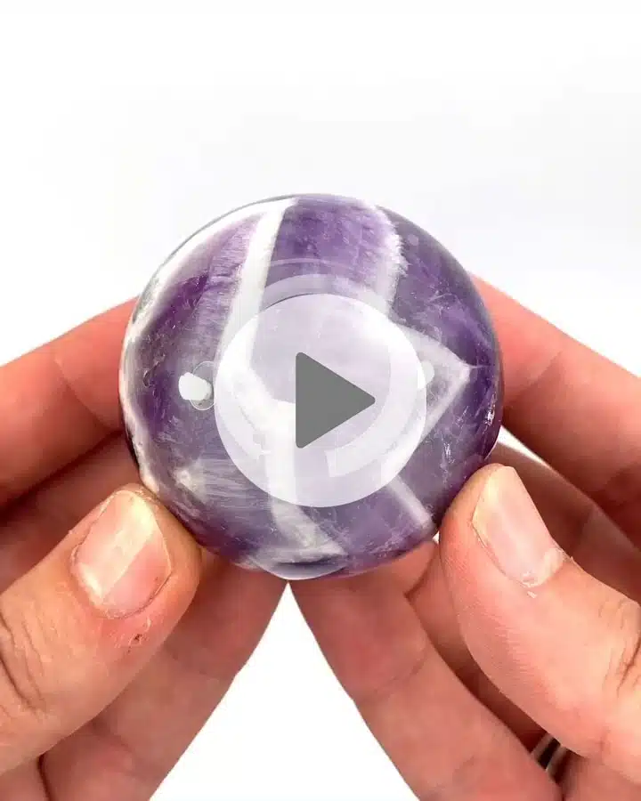 Einzslstueck-Chevron-Amethyst-Kugel-1