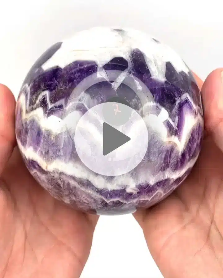 Einzslstueck-Chevron-Amethyst-Kugel-7