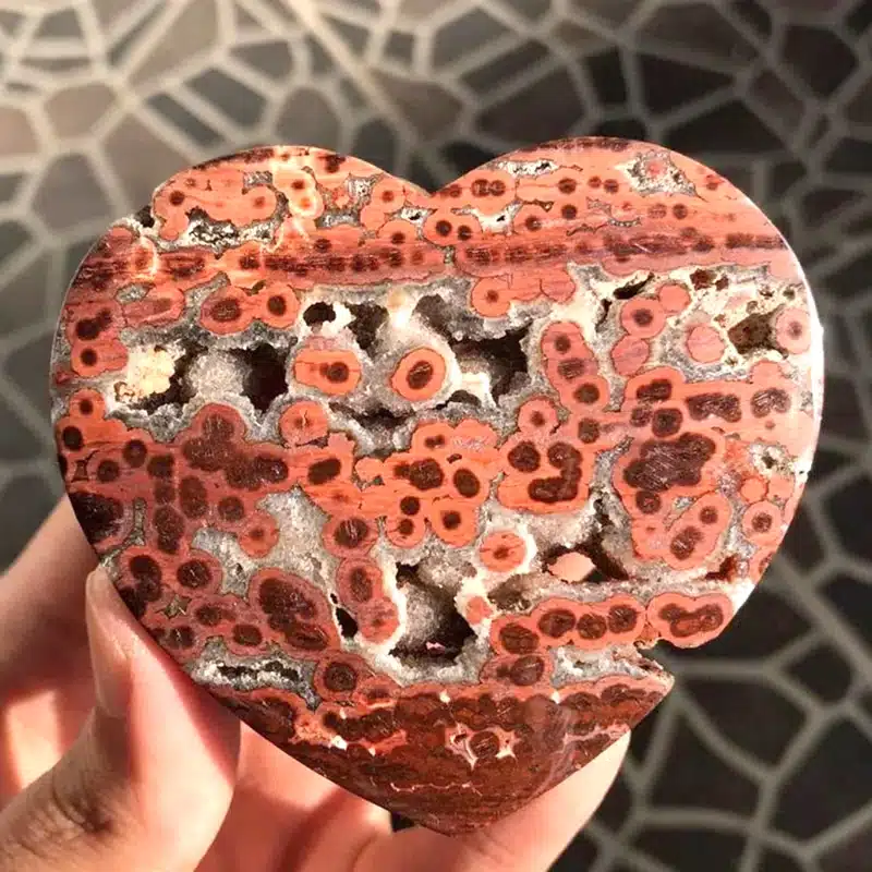 Über die Arbeit mit Kraftsteinen Verschiedene Formen von Kraftsteinen: Herzen