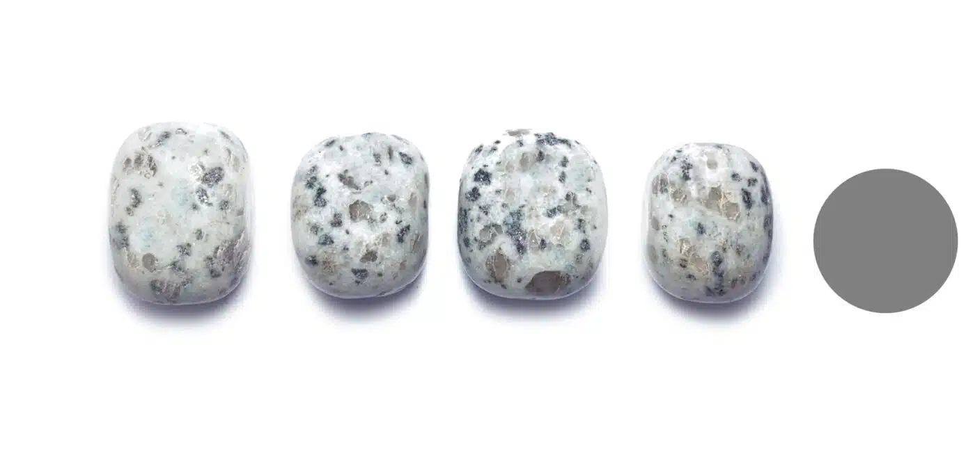 Kraftstein Kiwi-Jaspis - Trommelstein Glücksstein Handstein Handschmeichler