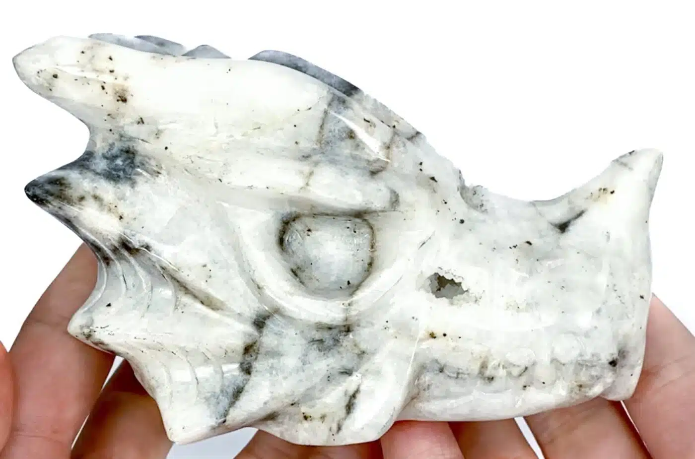 Über die Arbeit mit Kraftsteinen Verschiedene Formen von Kraftsteinen: Schädel (Mensch, Vogel, Drache)