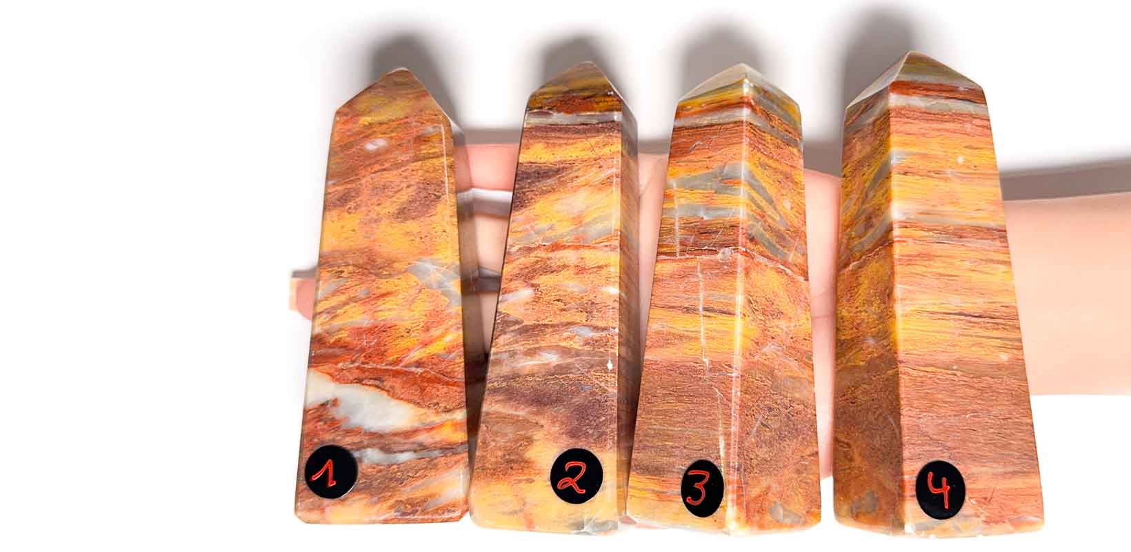 Kraftstein-Turm Pfirsich-Calcit