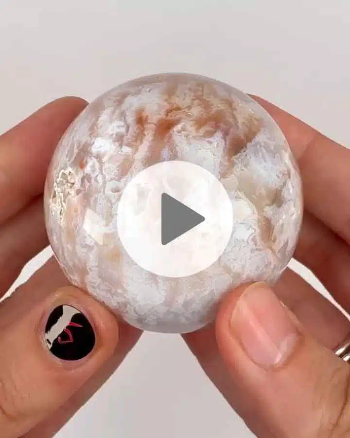 Rosa-Chalcedon-Kugel-5