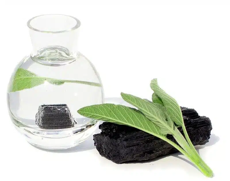 Turmalin-Wasser reinigt Räume energetisch