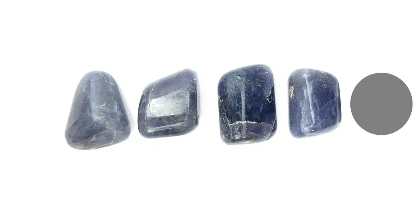 Kraftstein Wassersaphir - Trommelstein Glücksstein Handstein Handschmeichler