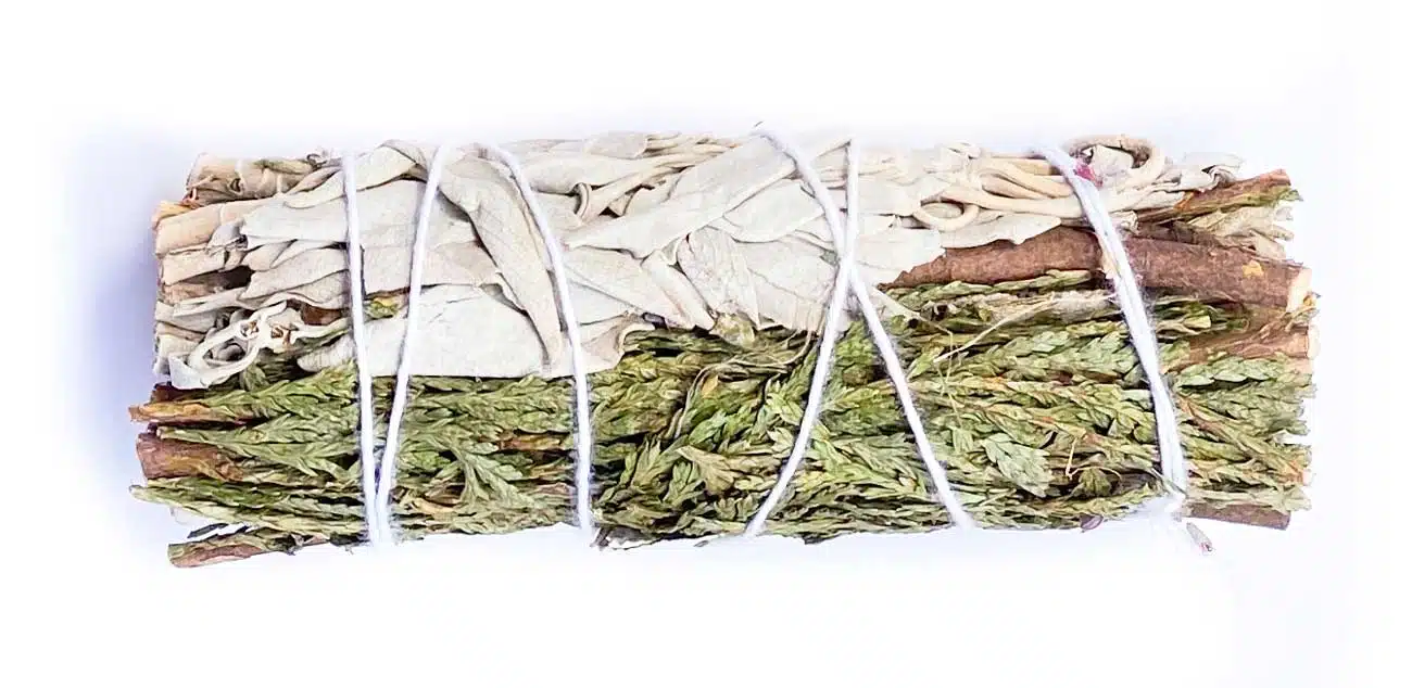 Wacholder - Juniperus communis Weisser Salbei mit Wacholder Räucherbündel